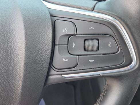 Certified 2024 Buick Encore GX Sport Touring FWD image 22