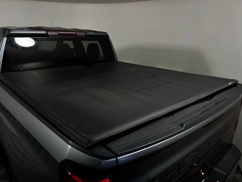 Used 2021 Chevrolet Silverado 1500 LT image 24