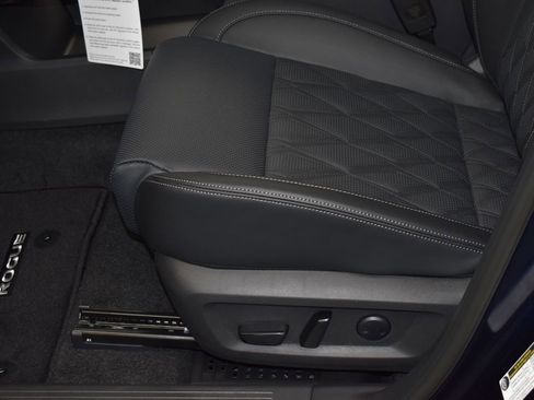 New 2026 Nissan Rogue Platinum w/ Platinum Premium Package image 16