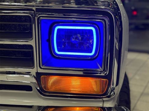 Used 1988 Dodge Ramcharger 4WD image 22