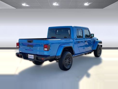 New 2026 Jeep Gladiator Sport AWD/4WD image 9