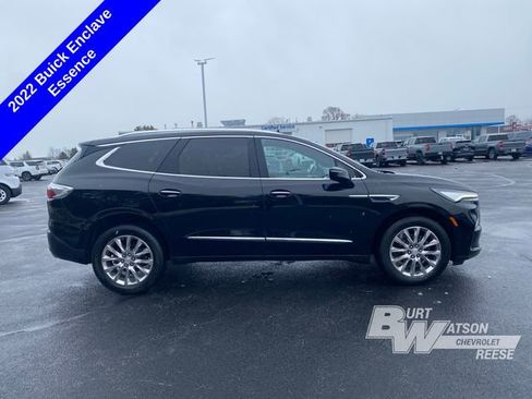 Used 2022 Buick Enclave Essence w/ Experience Buick Package image 3