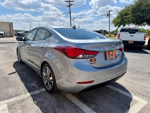 Used 2015 Hyundai Elantra Limited FWD image 5