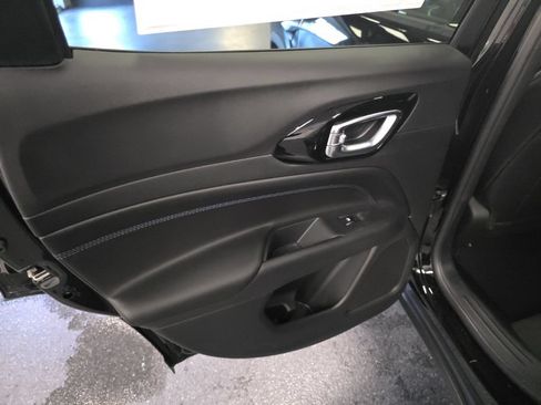 New 2026 Jeep Compass Latitude AWD/4WD image 25