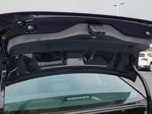 Used 2023 Volkswagen Jetta Sport image 41