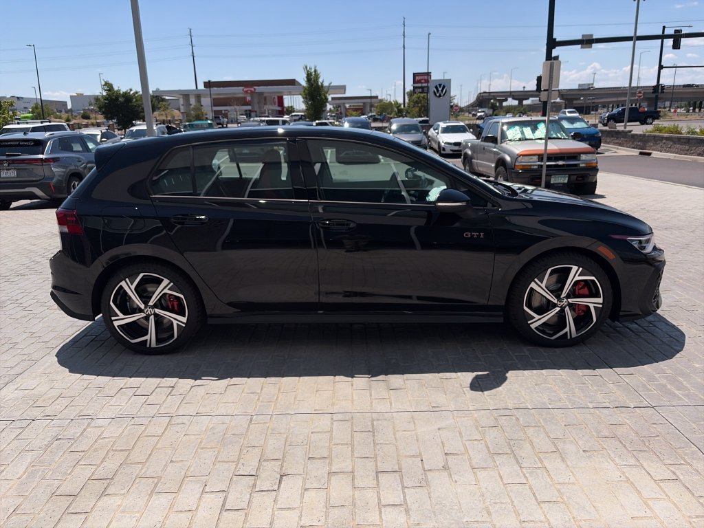 New 2026 Volkswagen GTI SE FWD image 6