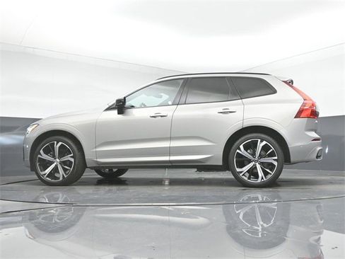 Used 2023 Volvo XC60 B5 Ultimate w/ Climate Package image 42