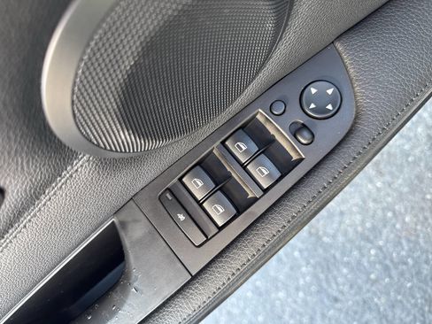 Used 2011 BMW 335i Sedan w/ Premium Pkg image 30