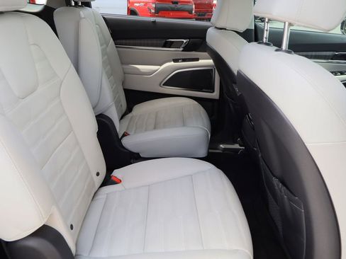 Used 2023 Kia Telluride SX Prestige AWD/4WD image 31