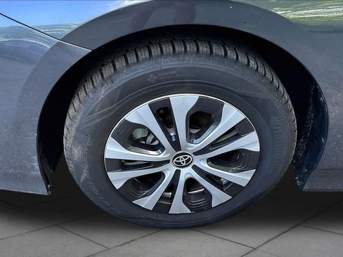 Used 2022 Toyota Prius Prime XLE FWD image 11