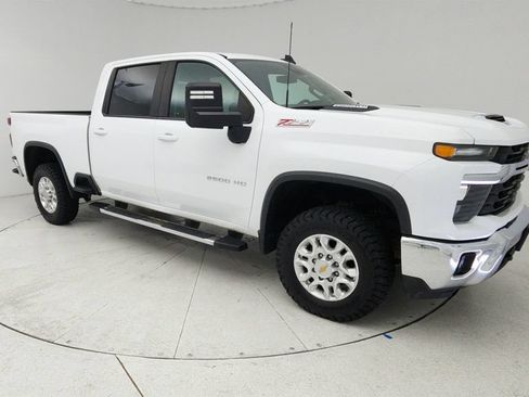 Certified 2024 Chevrolet Silverado 2500 LT AWD/4WD image 1