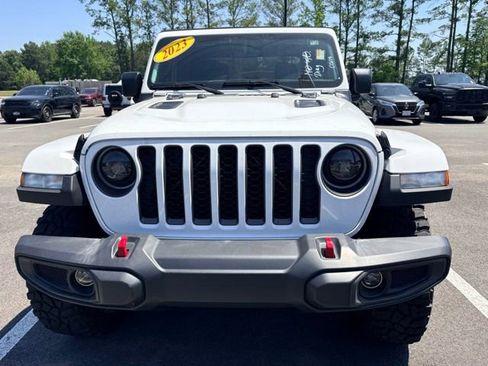 Used 2023 Jeep Gladiator Rubicon w/ Cold Weather Group AWD/4WD image 2