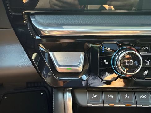 Used 2023 GMC Sierra 1500 Denali w/ Denali Reserve Package RWD image 25