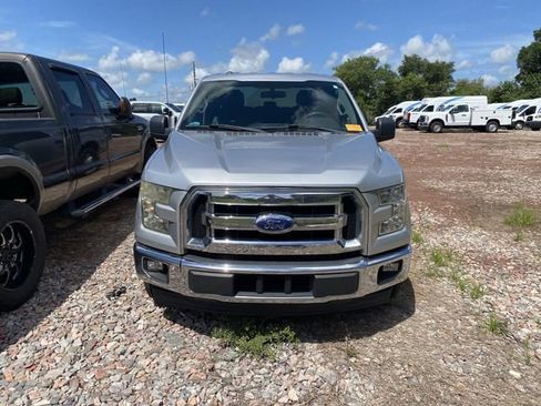 Used 2017 Ford F150 XLT RWD image 2
