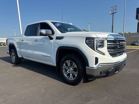 Used 2025 GMC Sierra 1500 SLT RWD image 9