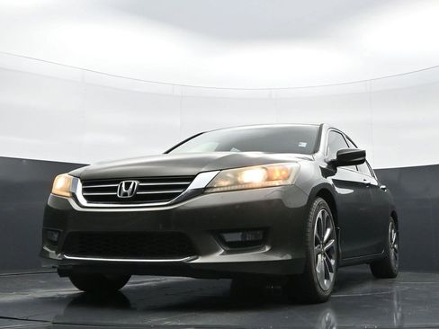 Used 2014 Honda Accord Sport image 24