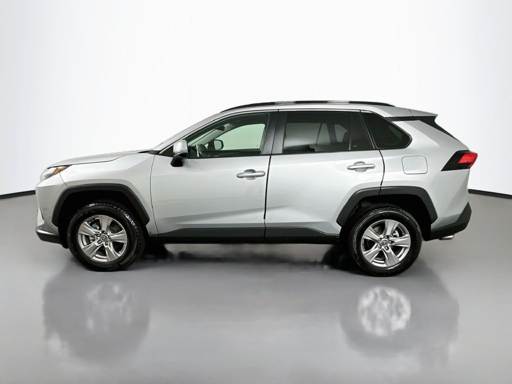 Certified 2025 Toyota RAV4 XLE FWD image 8