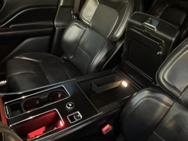 Used 2021 Lincoln Aviator Reserve w/ Equipment Group 210A AWD/4WD image 26