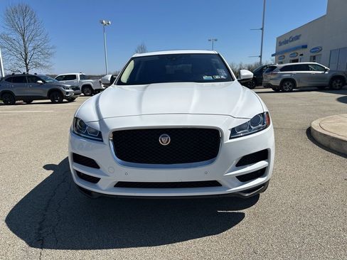 Used 2019 Jaguar F-PACE Premium image 8
