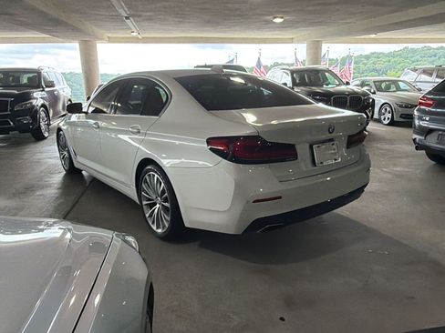Certified 2023 BMW 530i w/ Premium Package RWD image 3