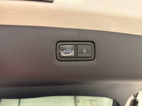 Used 2026 Genesis GV70 2.5T Sport Prestige AWD/4WD image 18