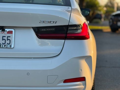 Used 2025 BMW 330i 330i w/ Premium Package image 10