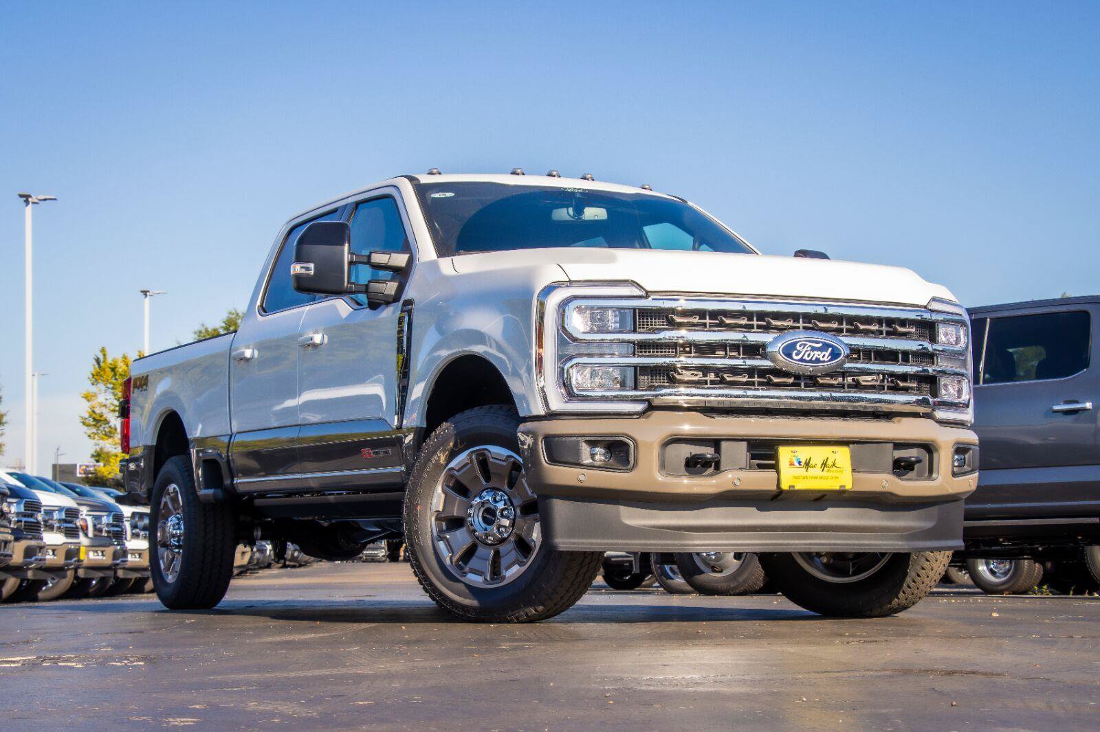 Used 2027 Ford F250 King Ranch w/ FX4 Off-Road Package AWD/4WD image 2