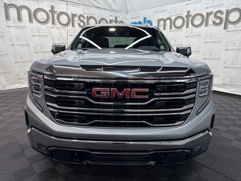 Used 2025 GMC Sierra 1500 SLT AWD/4WD image 12