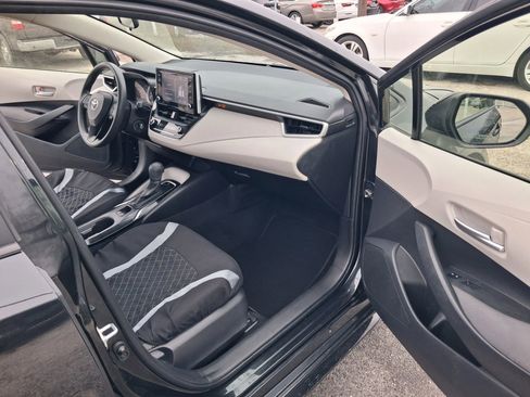 Used 2021 Toyota Corolla LE image 5