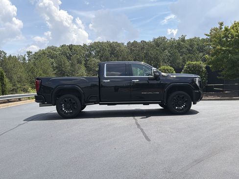 Used 2026 GMC Sierra 2500 Denali Ultimate AWD/4WD image 5
