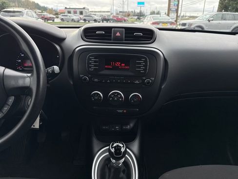 Used 2016 Kia Soul image 23