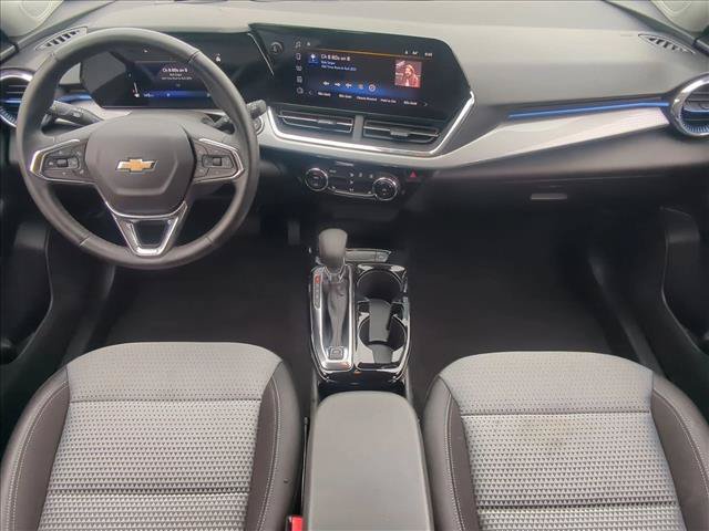 Used 2026 Chevrolet Trax LT w/ LT Convenience Package FWD image 17