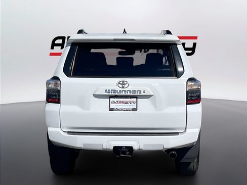 Used 2024 Toyota 4Runner SR5 Premium w/ Moonroof Package AWD/4WD image 6