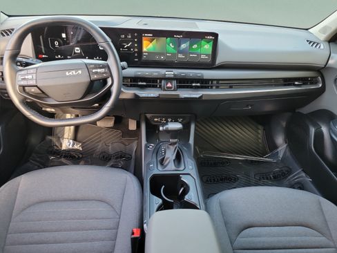 Certified 2025 Kia K4 EX FWD image 8