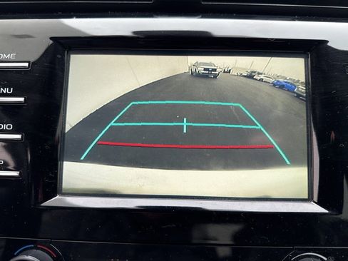 Used 2019 Toyota Camry SE image 14