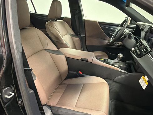 Used 2024 Lexus ES 350 w/ Premium Package FWD image 23