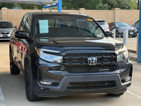 Used 2024 Honda Ridgeline Black Edition image 3