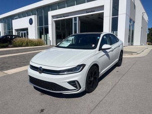 New 2026 Volkswagen Jetta SE FWD image 1