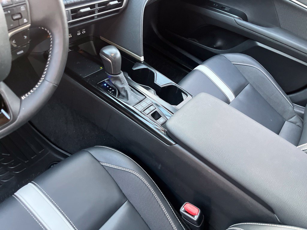 Used 2025 Toyota Camry SE w/ Multimedia Upgrade Package FWD image 29