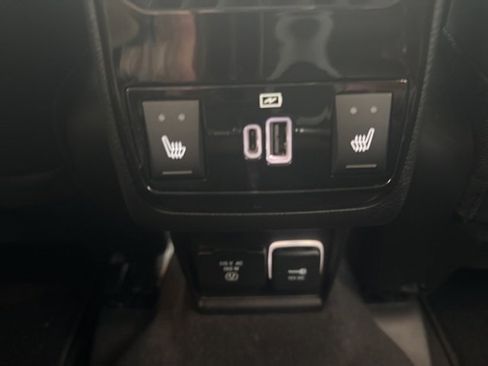 Used 2022 Jeep Compass Limited w/ Elite Group image 16