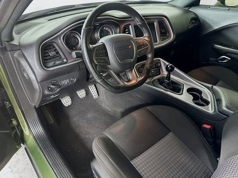 Used 2020 Dodge Challenger R/T Scat Pack RWD image 19