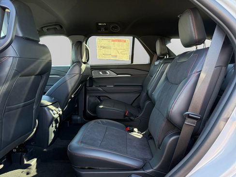 New 2026 Ford Explorer ST image 15