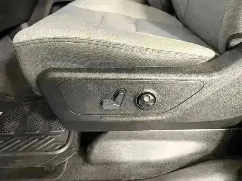 Used 2019 RAM 1500 Big Horn AWD/4WD image 36