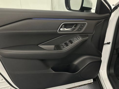 New 2026 Nissan Rogue Platinum w/ Platinum Premium Package image 15