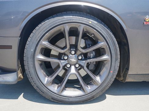 Used 2021 Dodge Challenger R/T Scat Pack w/ Driver Convenience Group RWD image 10