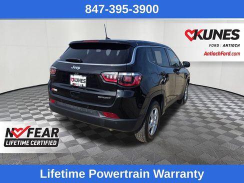 Used 2022 Jeep Compass Sport image 7