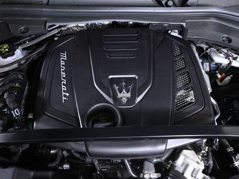 Used 2025 Maserati Grecale GT AWD/4WD image 24