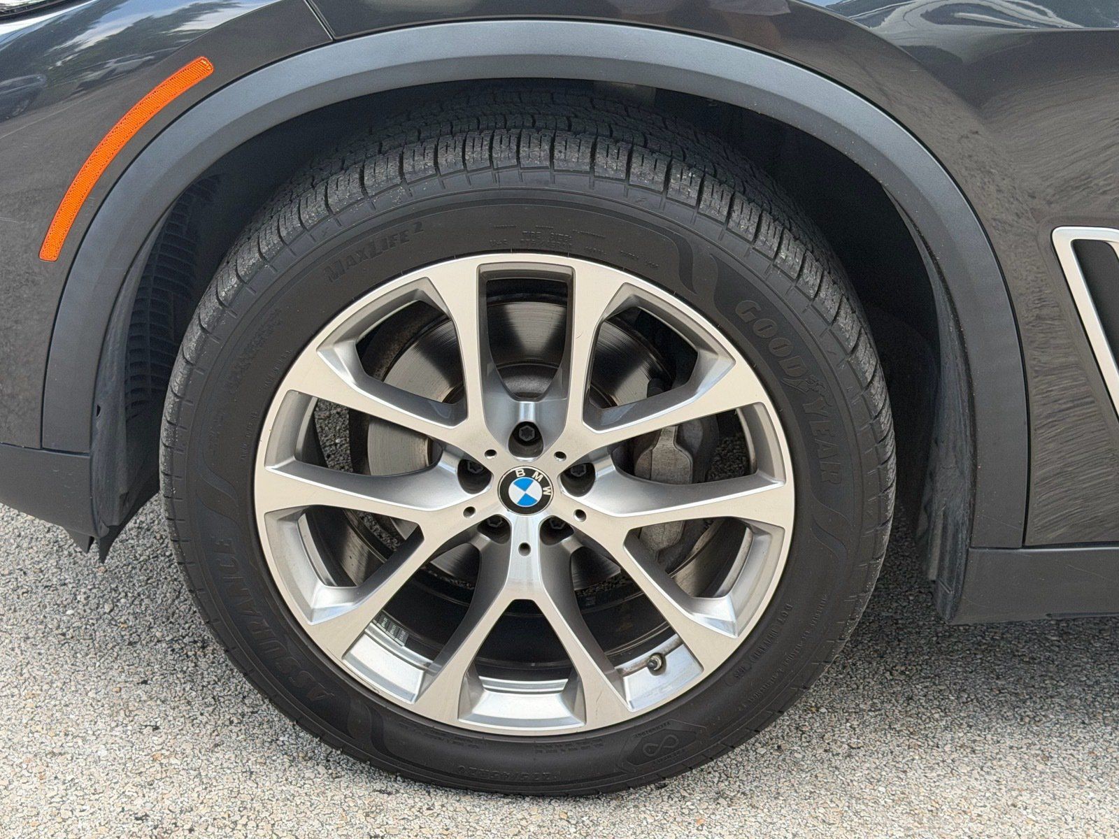 Used 2020 BMW X5 xDrive40i w/ Premium Package AWD/4WD image 23