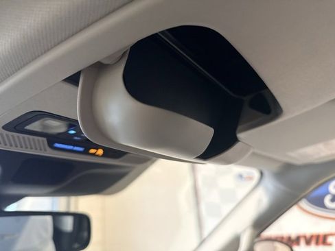 New 2026 Ford Expedition Platinum image 51