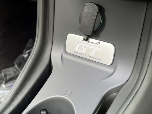Used 2022 McLaren GT Base image 28